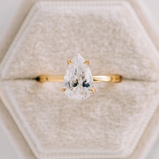 2CT Pear Travel Engagement Ring